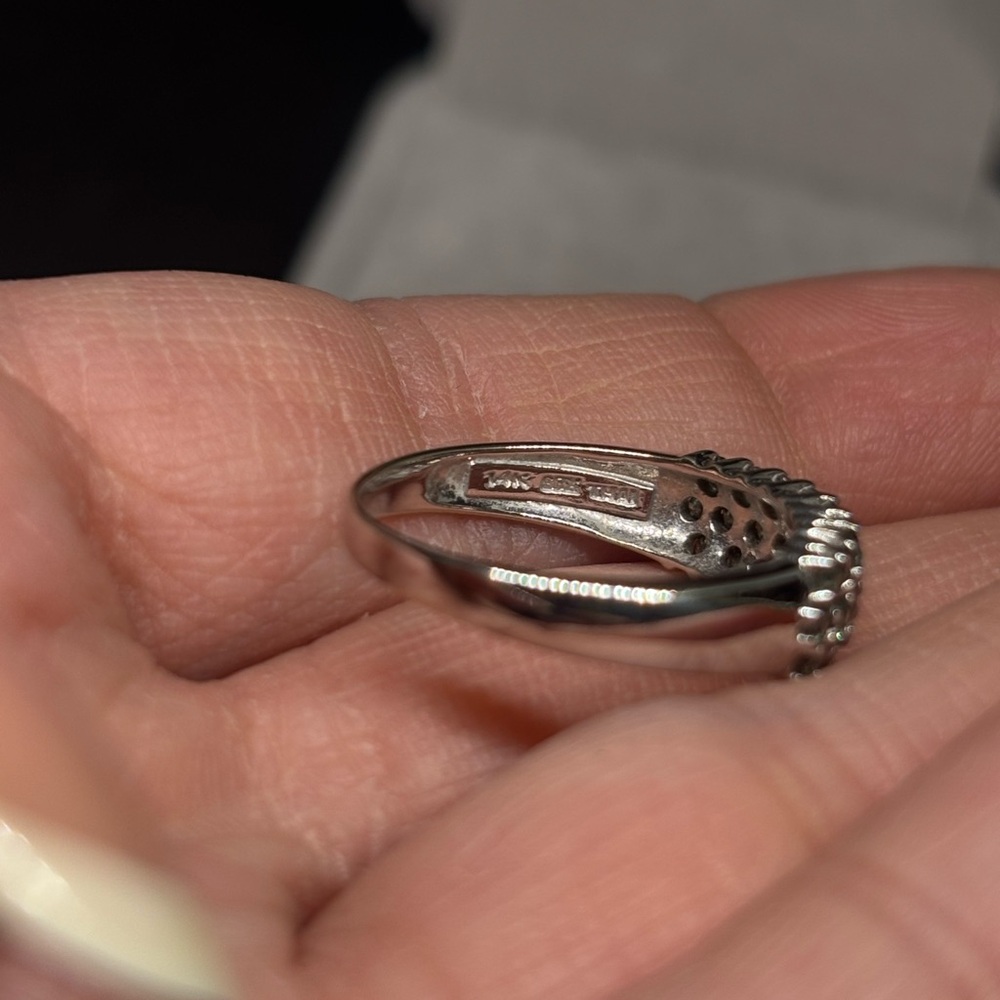 14K White Gold Natural Green Diamond Ring, $1875 APPRAISED, size 7 - Picture 5 of 11